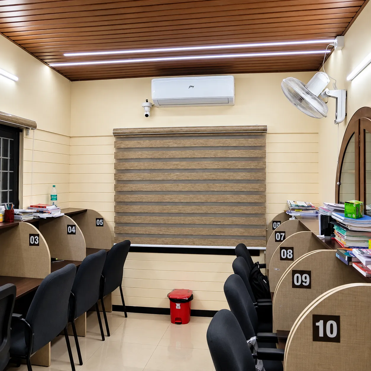 Focus Room Peelamedu - Focus Desk 6